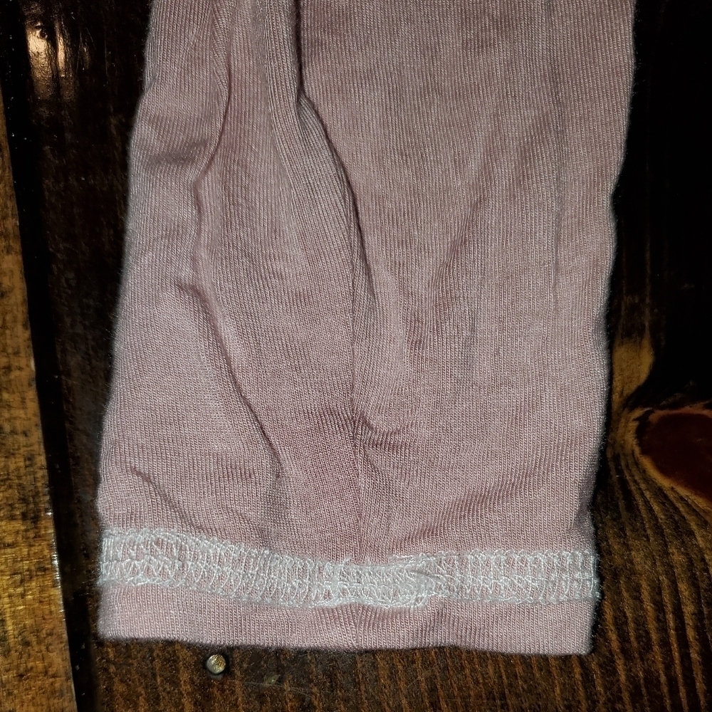 Light, Soft Long Sleeve Pale Pink Tee Medium - Picture 3 of 9